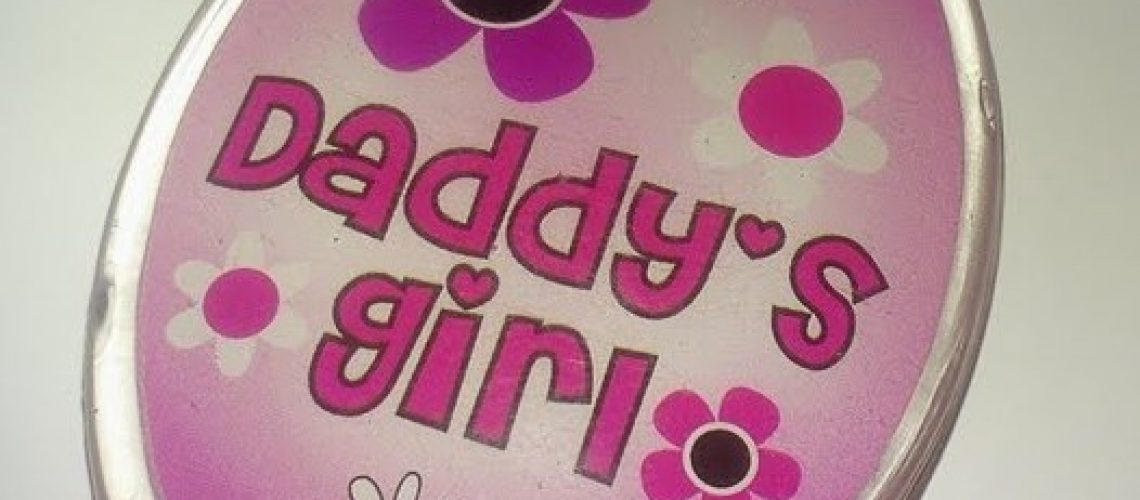 Daddys girl keychain